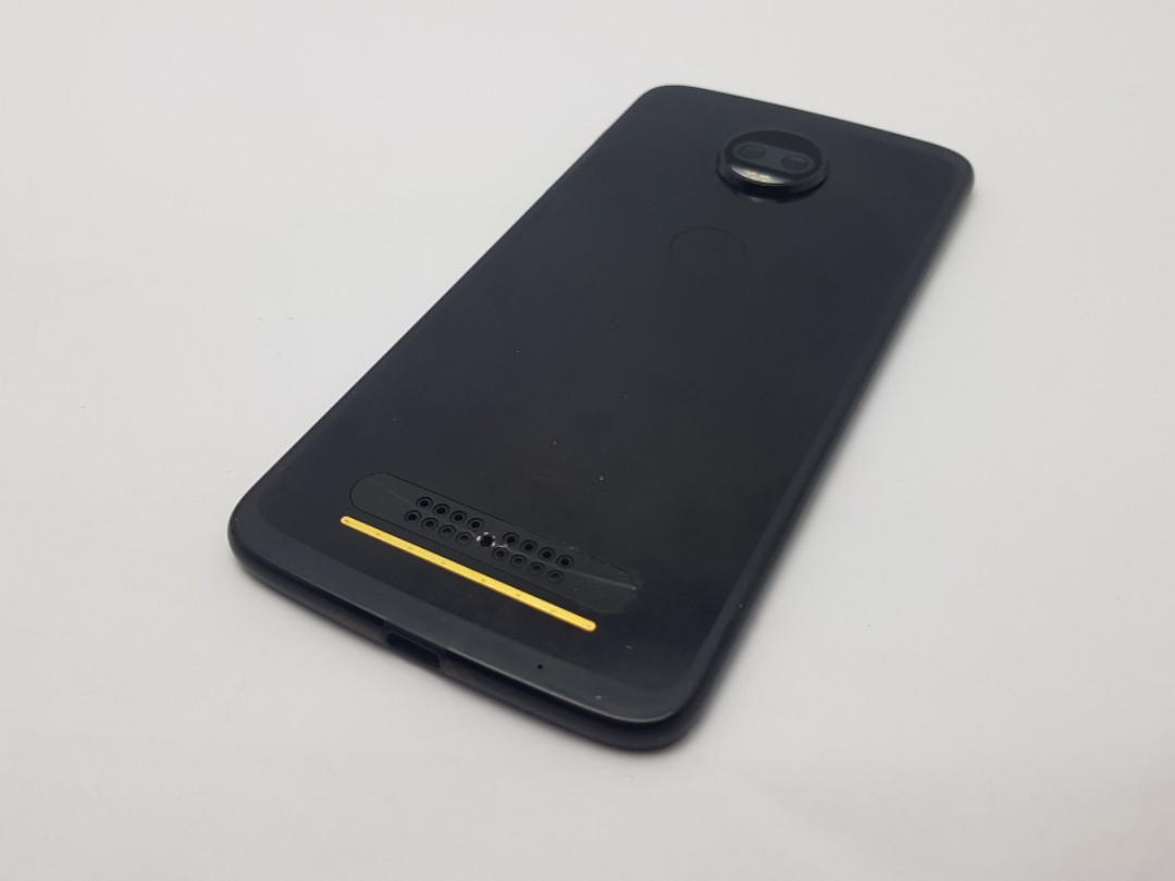 Із дефектом. кришка moto z2 force (xt1789-06) чорна сервісний оригінал з розборки