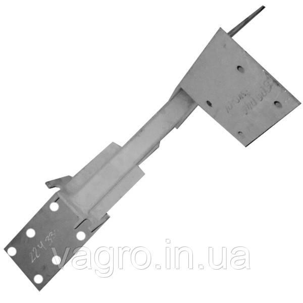 Кронштейн колеса опорного правий (кроншт.вперед планка праворуч) СУДН-8А, УПС (509.046.1640-01)