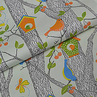 Детские обои для стен бумажные белые с рисунком деревьев и птичками 0,53*10м