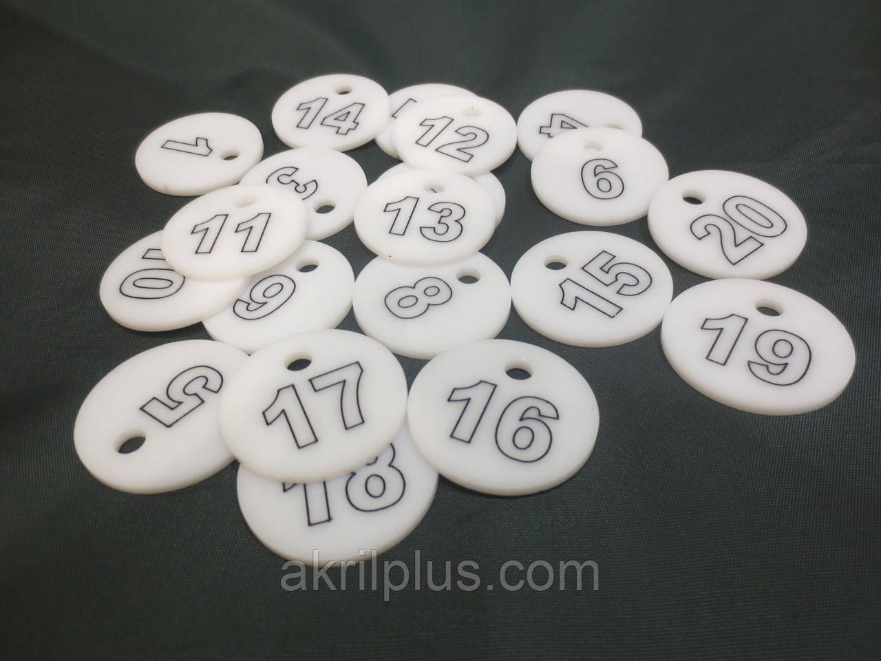 Номерки на ключі з гравіюванням для камер зберігання, шафок, кабінетів