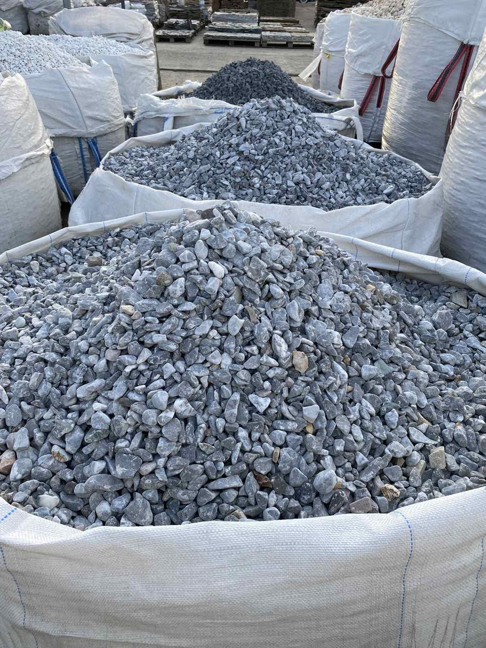 Галька декоративна мармурова сіра для клумб (ціна за 1 кг від 1 тони), фото 1