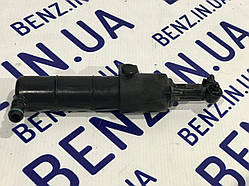 Форсунка фароочісника праворуч Mercedes C207 A2078600247