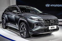 Кросовер Hyundai Tucson перейшов вже у п'ятдесят п'яте покоління – поки лише для Китаю