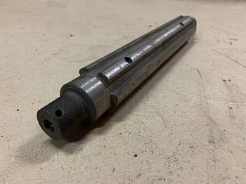 Вал головний КПП Т-25 (Д-21) (25.37.157)