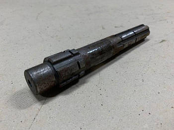 Валик КПП приводний Т-25 (Д-21) (25.37.210)