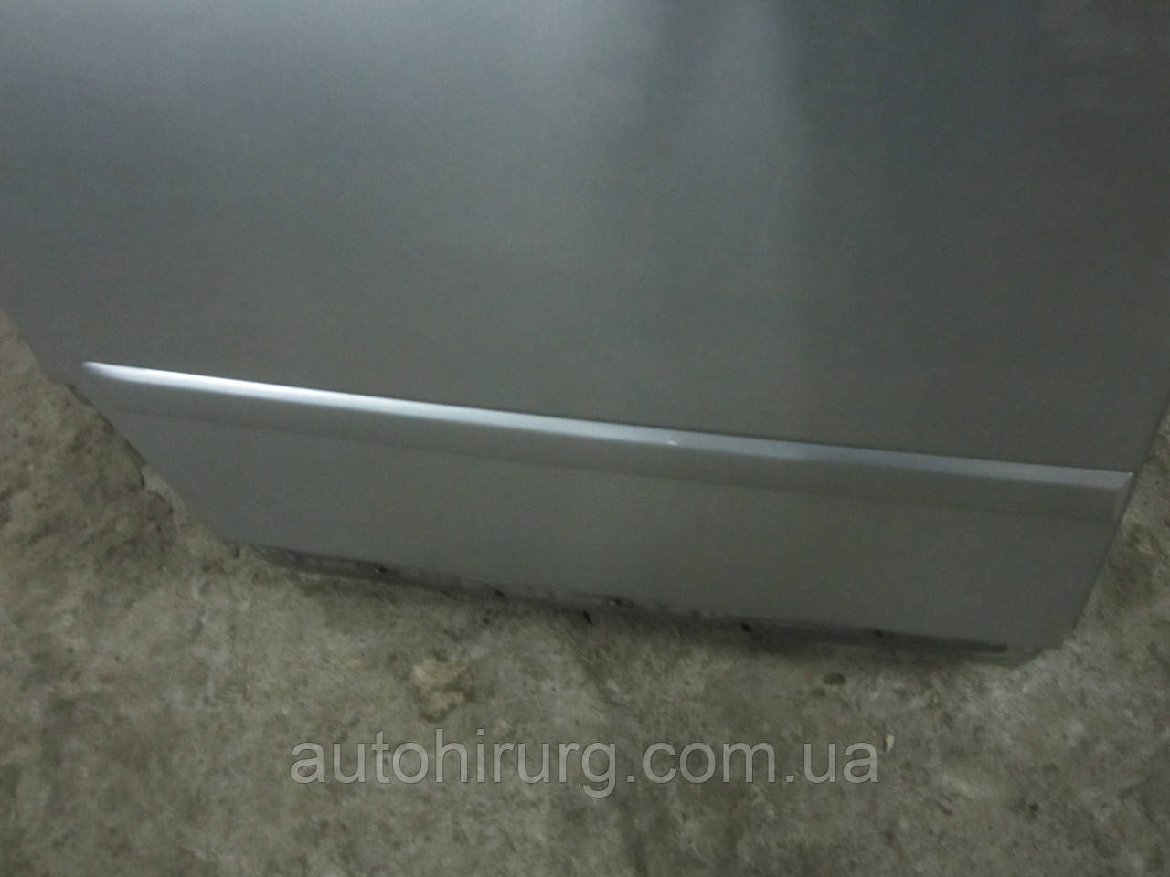 Молдинг задніх правих дверей audi a4 b6