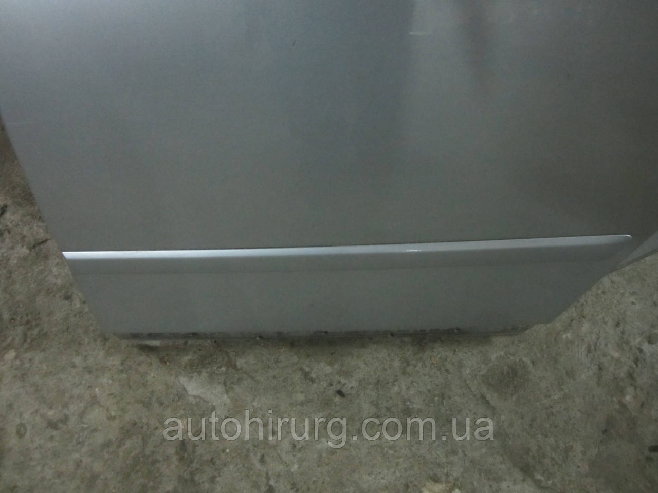 Молдинг задніх лівих дверей audi a4 b6