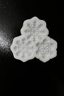 Молд силіконовий для айсингу та мастики Сніжинки на 3 комірки 2,5 см