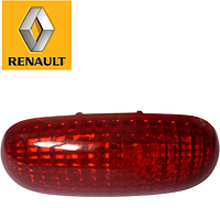 Верхний дополнительный стоп-сигнал (STOP) на Renault Trafic с 2001-2014 Renault ( оригинал) 8200209522