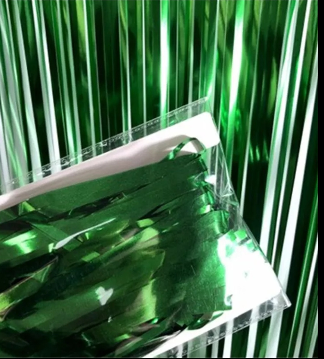 Дощик штора з фольги для фотозон зелена 1м х 2м