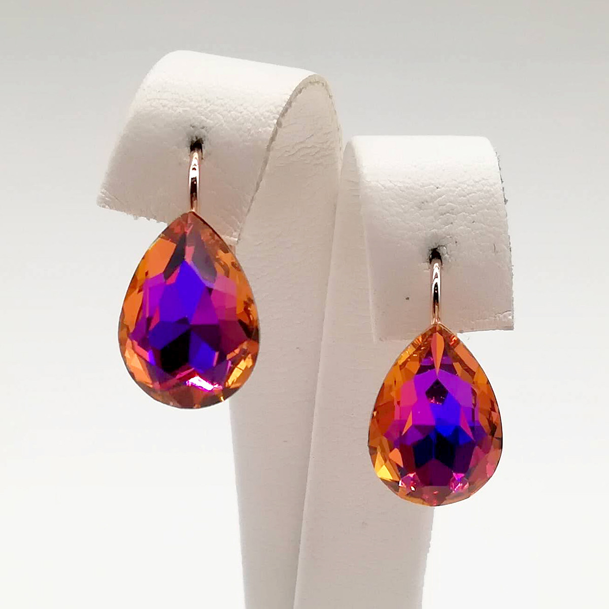 Сережки SONATA з медичного золота, різнокольорові кристали Swarovski, позолота PO, 24739