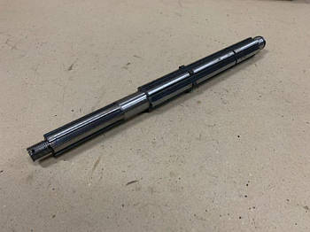 Вал проміжний КПП (довгий) Т-25 (Д-21) (14.37.301)