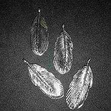 Кулон підвіска метал Перо срібло 35 х 12 мм 5 шт