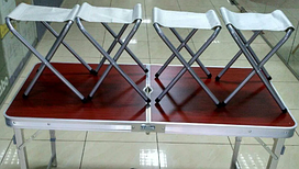 Стіл посилений із квадратними ніжками складаний коричневий для пікніка + 4 стільці