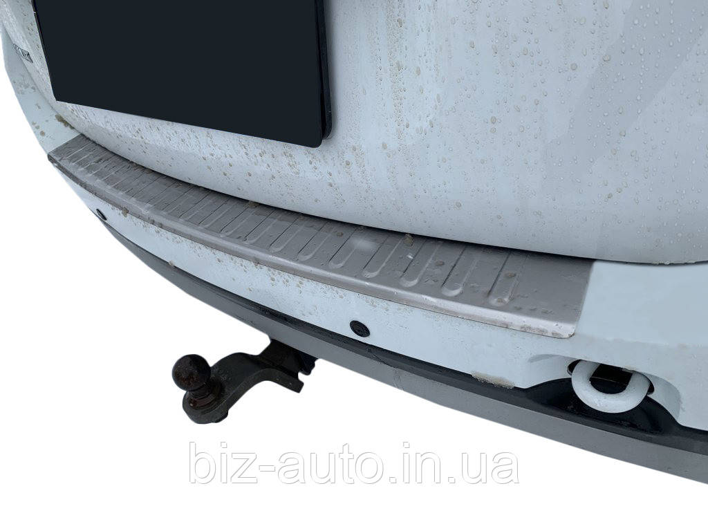 Накладка на задний бампер Renault Duster 2008-2018 с загибом