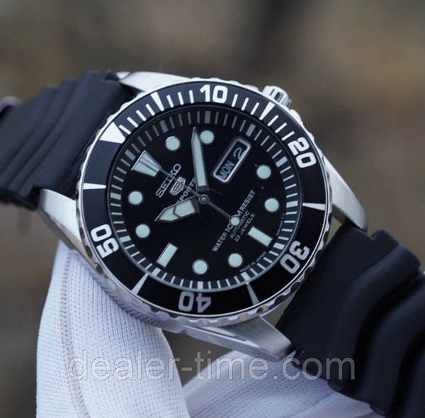 Seiko Submariner Automatic SNZF17J2 JAPAN Dealer Time 0502436195