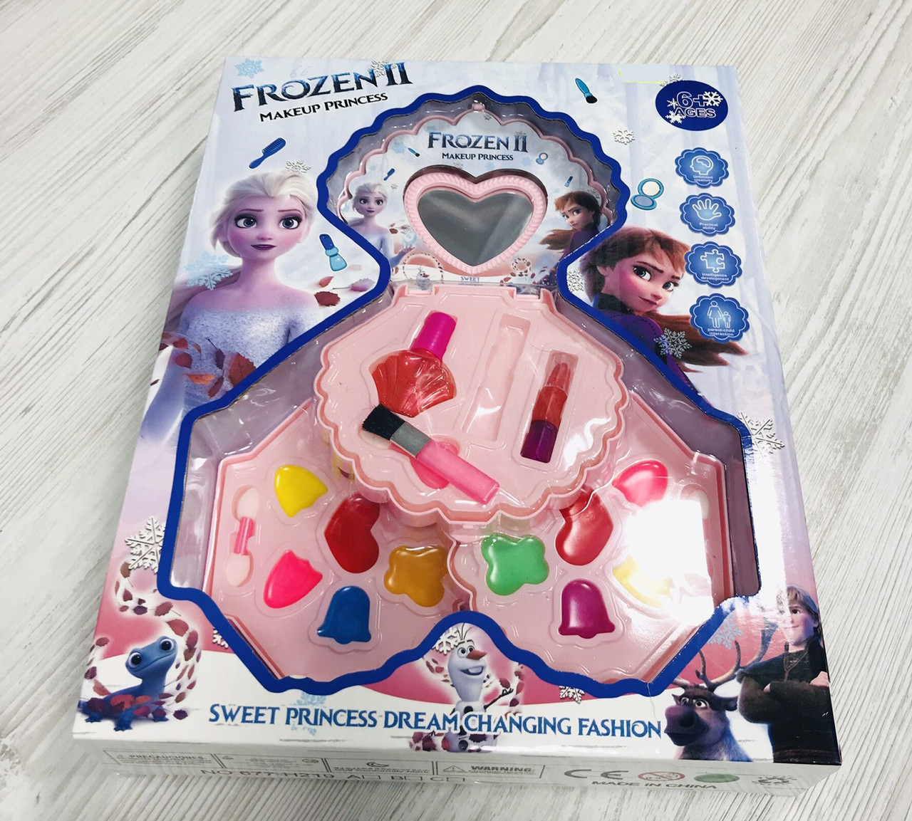 Набір дитячої косметики Frozen