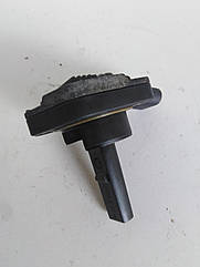 Датчик рівня масла Volkswagen Passat B5, Golf 4, Пасат Б5, Гольф 4. 1J0907660B.