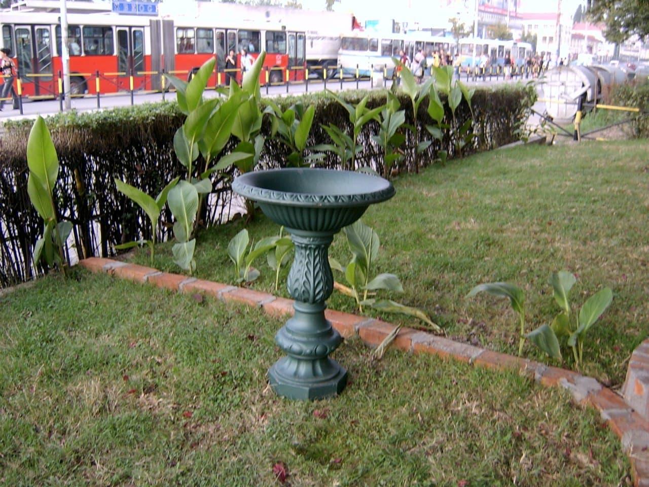 Фонтанчик питний модель 606, чавунний фонтан садовий (модель, наявність і вартість — уточнюйте)