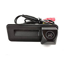 Камера заднього огляду Volkswagen Skoda Octavia, Fabia, Superb, Yeti, Audi A1, A3 динамічні лінії CVBS