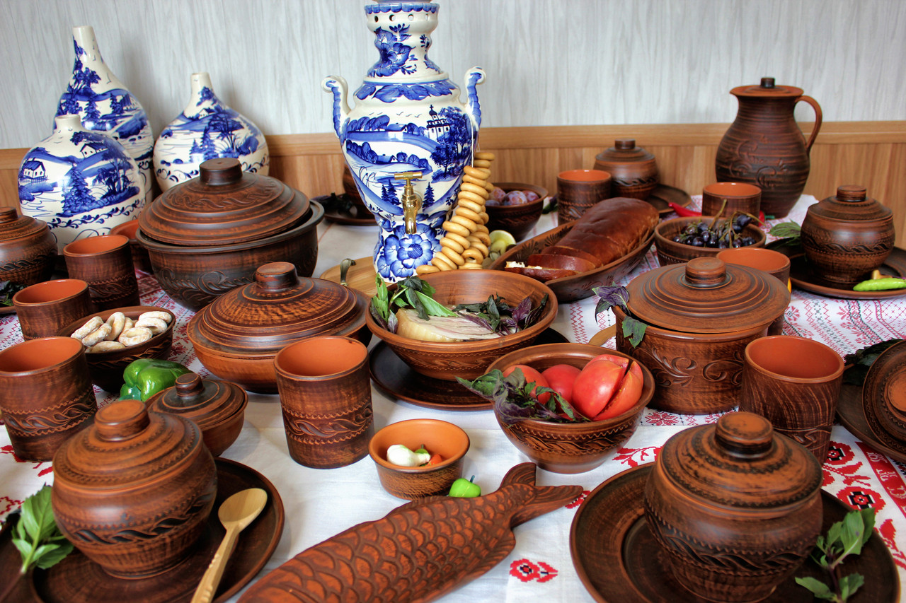 Набор глиняной посуды Керамклуб на 8 персон №34 Праздничный 2: продажа ...