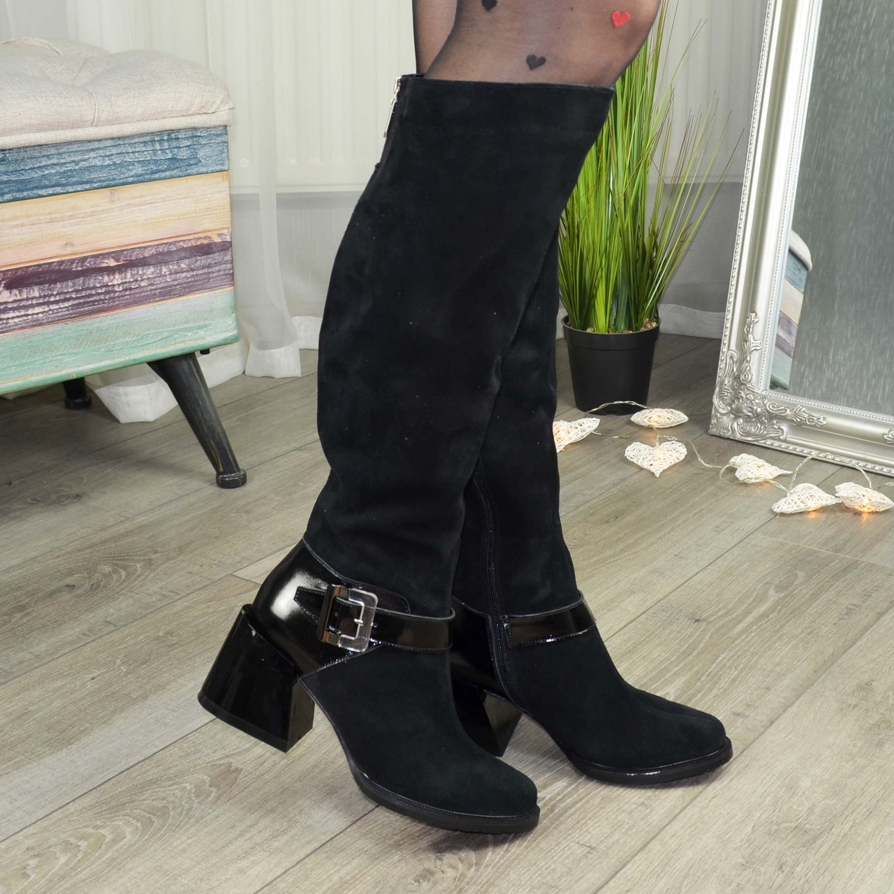 Високі чорні жіночі чоботи на підборах. Натуральна замша та шкіра лакова