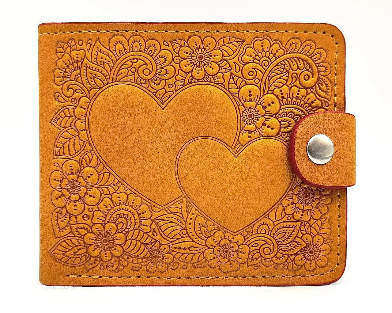 Елегантне портмоне-гаманець з відділенням для фото тиснення Два Серця жовтий