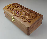 Купюрница скринька для грошей різьблена з дерева ручної роботи  21 см * 11 см, висота 8.5 см.