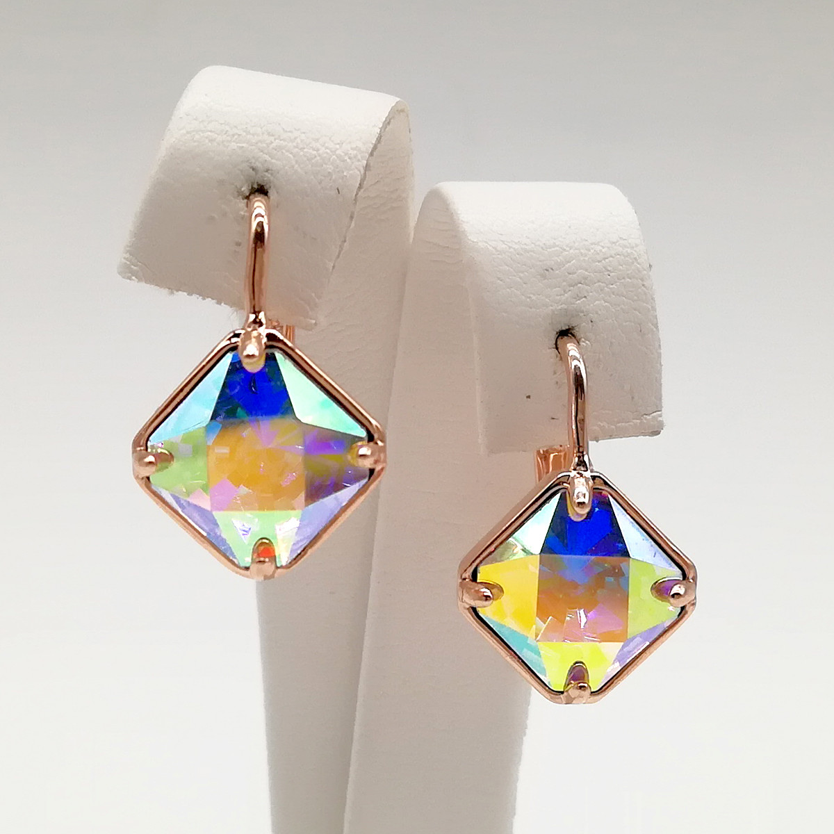 Сережки SONATA з медичного золота, кристали Swarovski кольори "Хамелеон", позолота PO, 24760