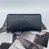 Жіночий шкіряний лаковий гаманець клатч на блискавці зі структурою під крокодила Mario Veronni, фото 5