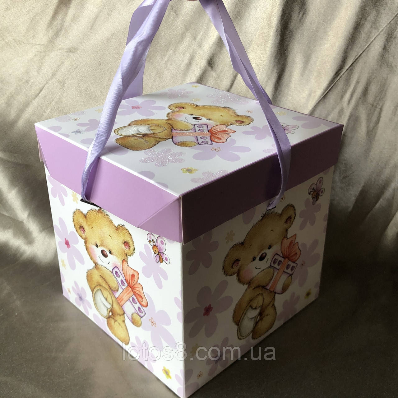 Коробка подарункова з ручками