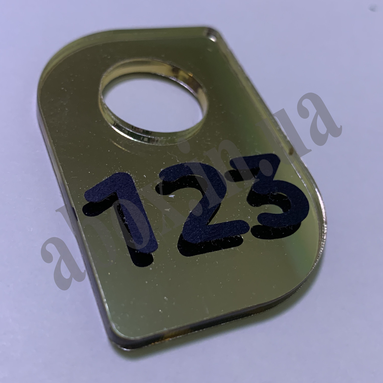 Гардеробные номерки фигурные | Золотий