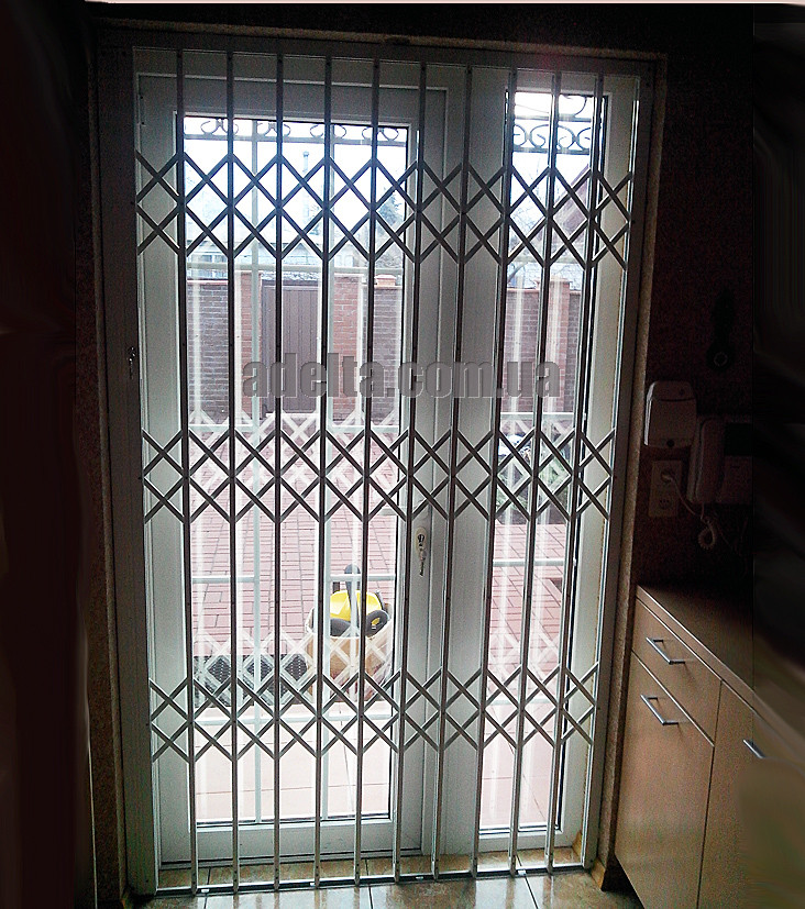 Решетки раздвижные на двери Шир.1250*Выс.2200мм для коттеджей: продажа ...