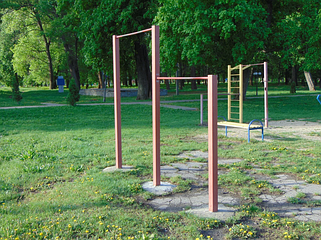 Вуличні тренажери