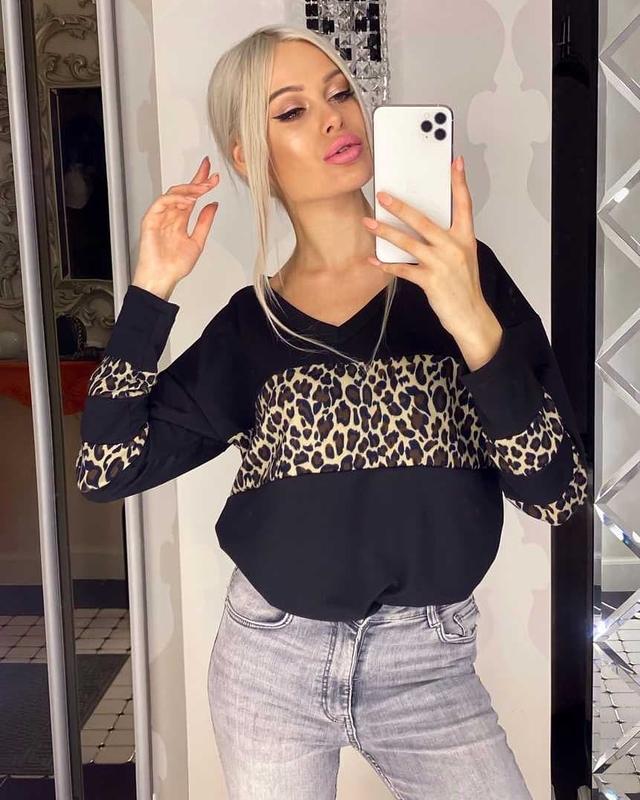 Женский пуловер из дайвинга с леопардовыми вставками 