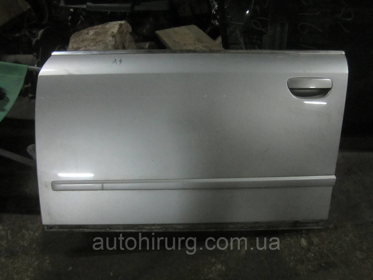 Передні ліві двері audi a4 b6