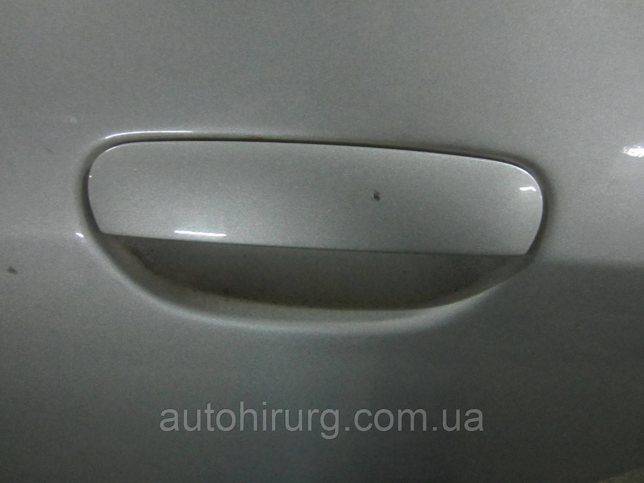 Ручка задніх лівих дверей audi a8 d2