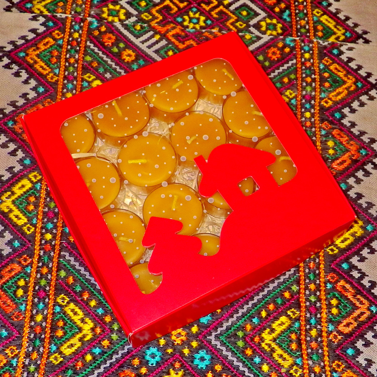 Подарунковий набір круглих чайних воскових свічок 15г (16шт.) в коробці Червоний Будинок, фото 1