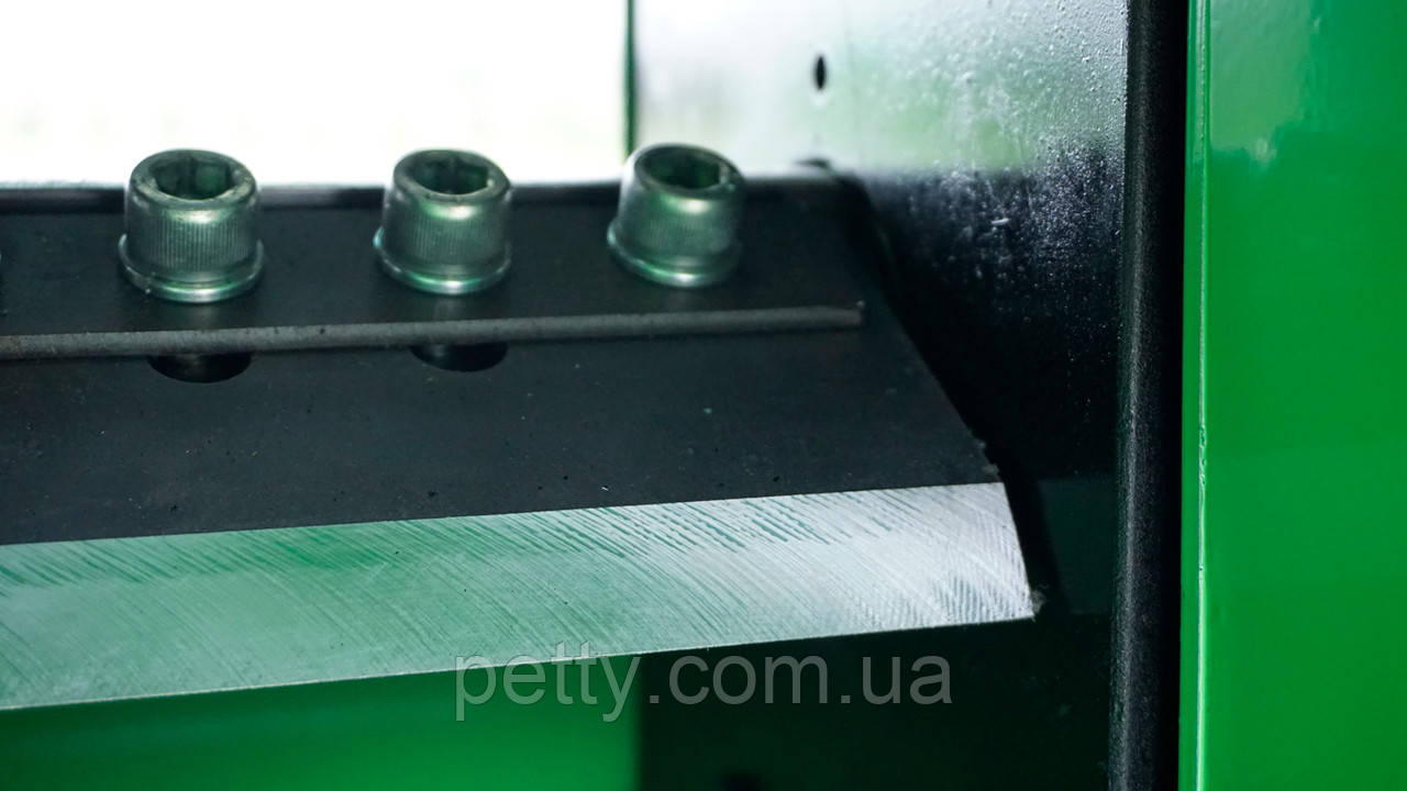 Подрібнювач гілок GrunWelt GW-90-4 (70 мм, 4 ножа, ВОМ, 10 к.с.) | PETTY - фото 7 - id-p1305032393