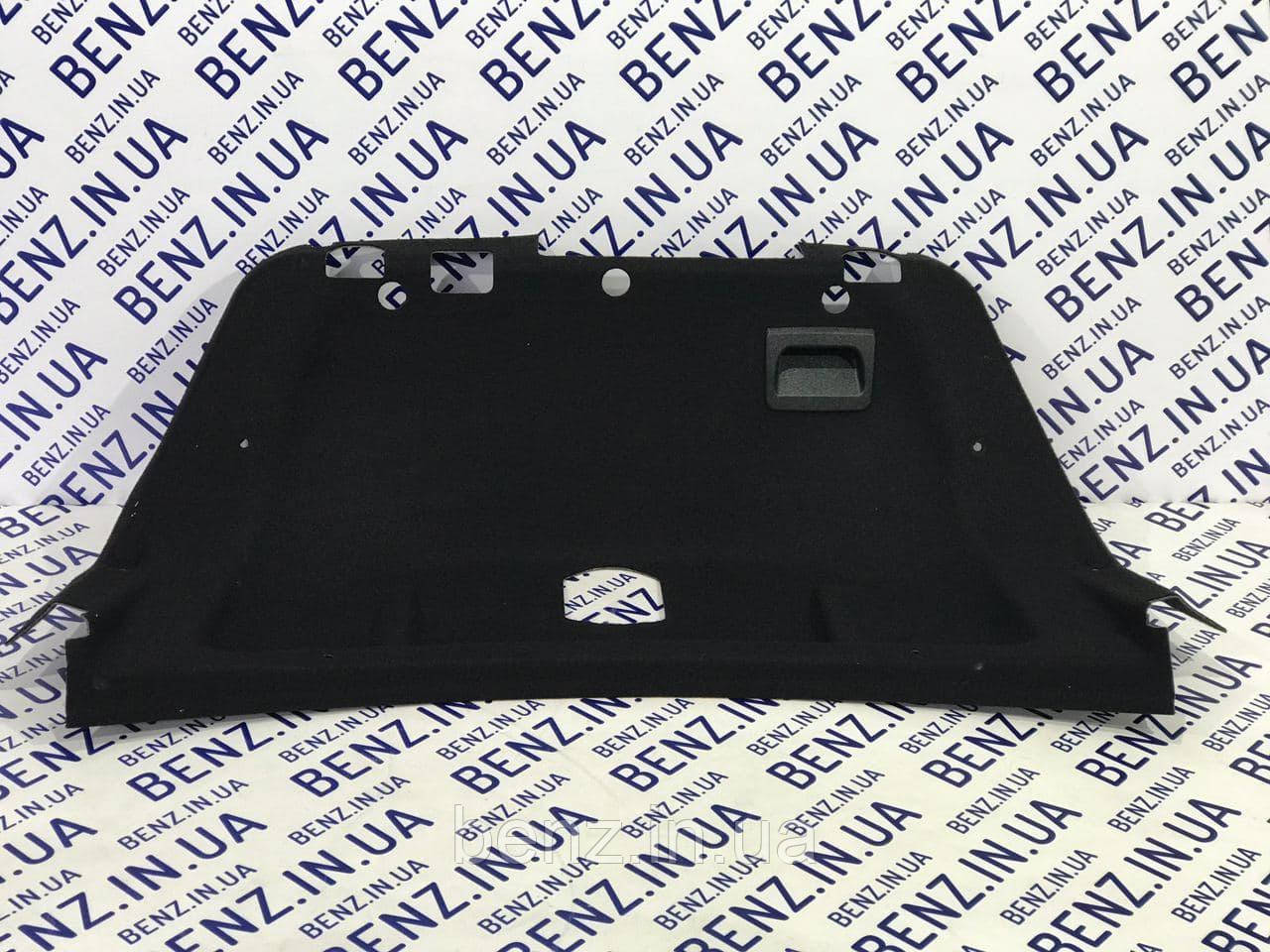 Обшивка кришки багажника Mercedes W204 A2046940025