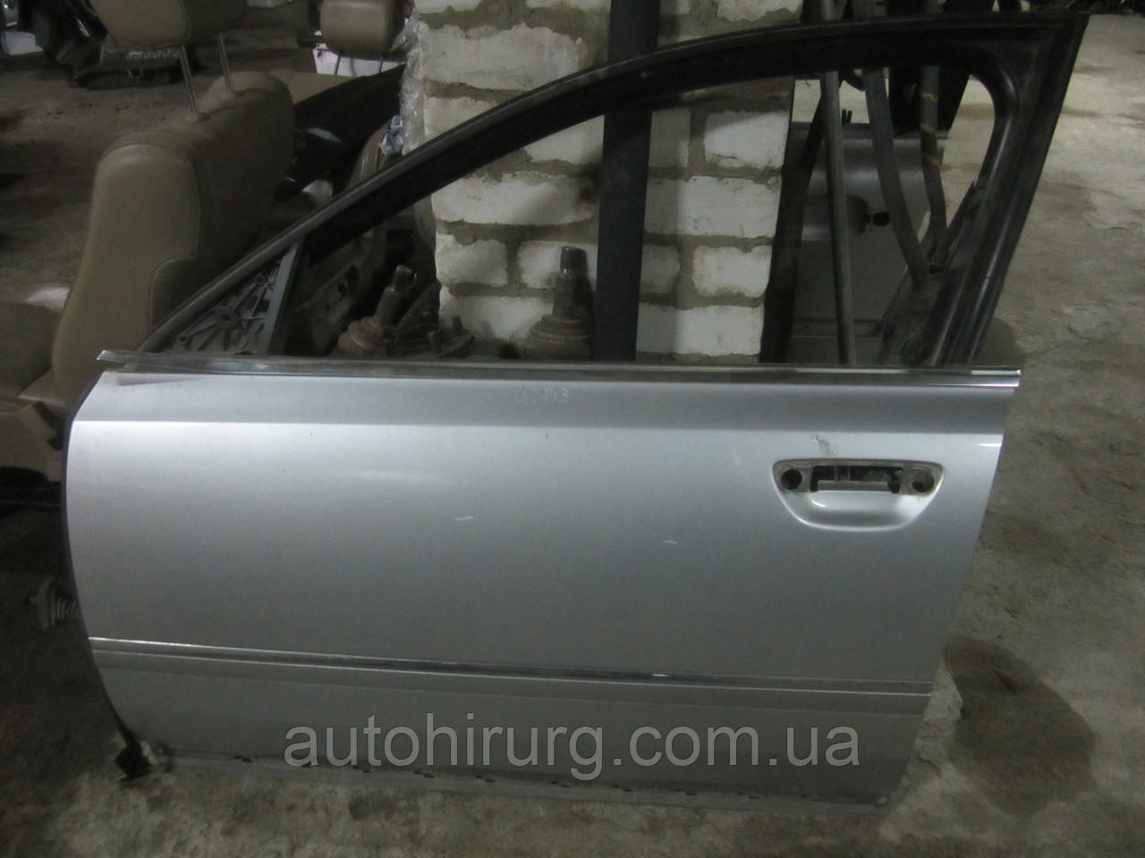 Передні ліві двері Audi A8 D3