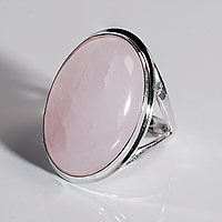 Серебряное кольцо с розовым кварцем, 25*18 мм., 1593КР