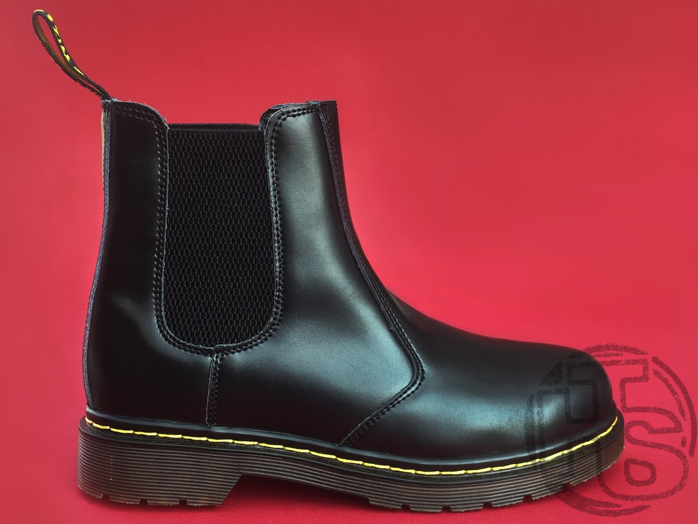 Жіночі черевики Dr Martens Chelsea 2976 Yellow Stitch Black 22227001