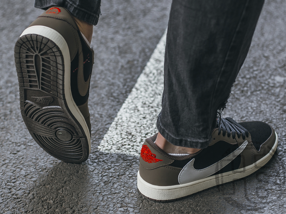 Кросівки чоловічі Air Jordan 1 Retro Low Travis Scott Black/Dark Mocha CD4277-001, фото 1