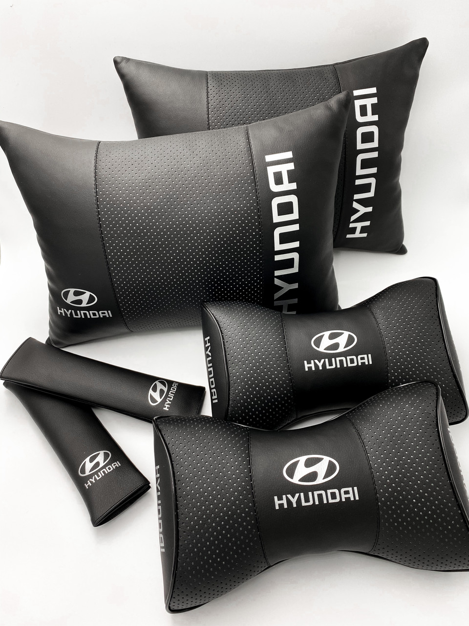 Набір подушок в автомобіль з логотипом Hyundai