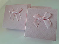 Подарочная коробочка для набора картон , розовая 9х9х3 см.