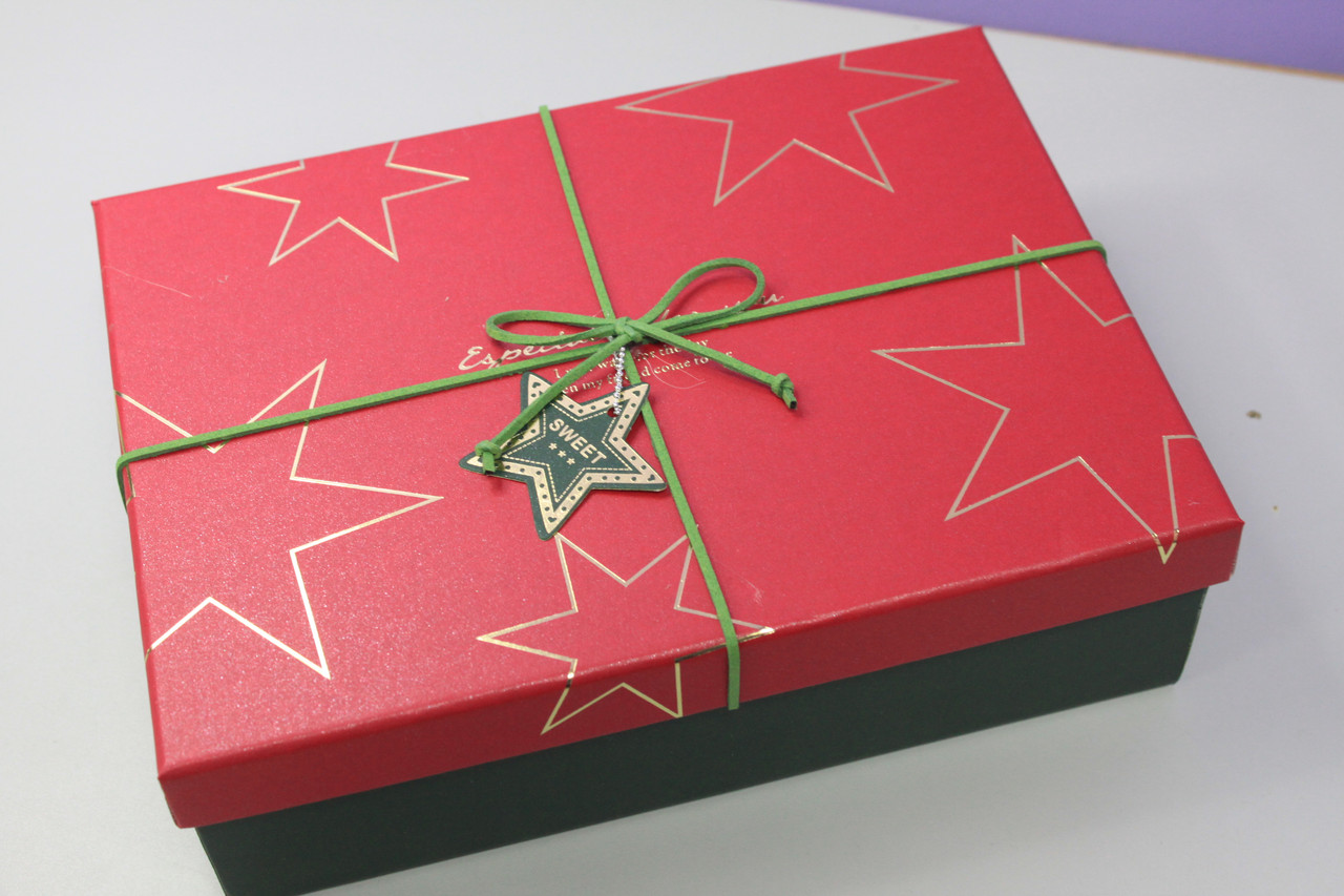 Подарункова Коробочка новорічна з малюнком зірки 24 см, фото 1