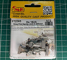 3 фігурки пілотів для збірної моделі літака He 162 в масштабі 1/72. CMK F72365