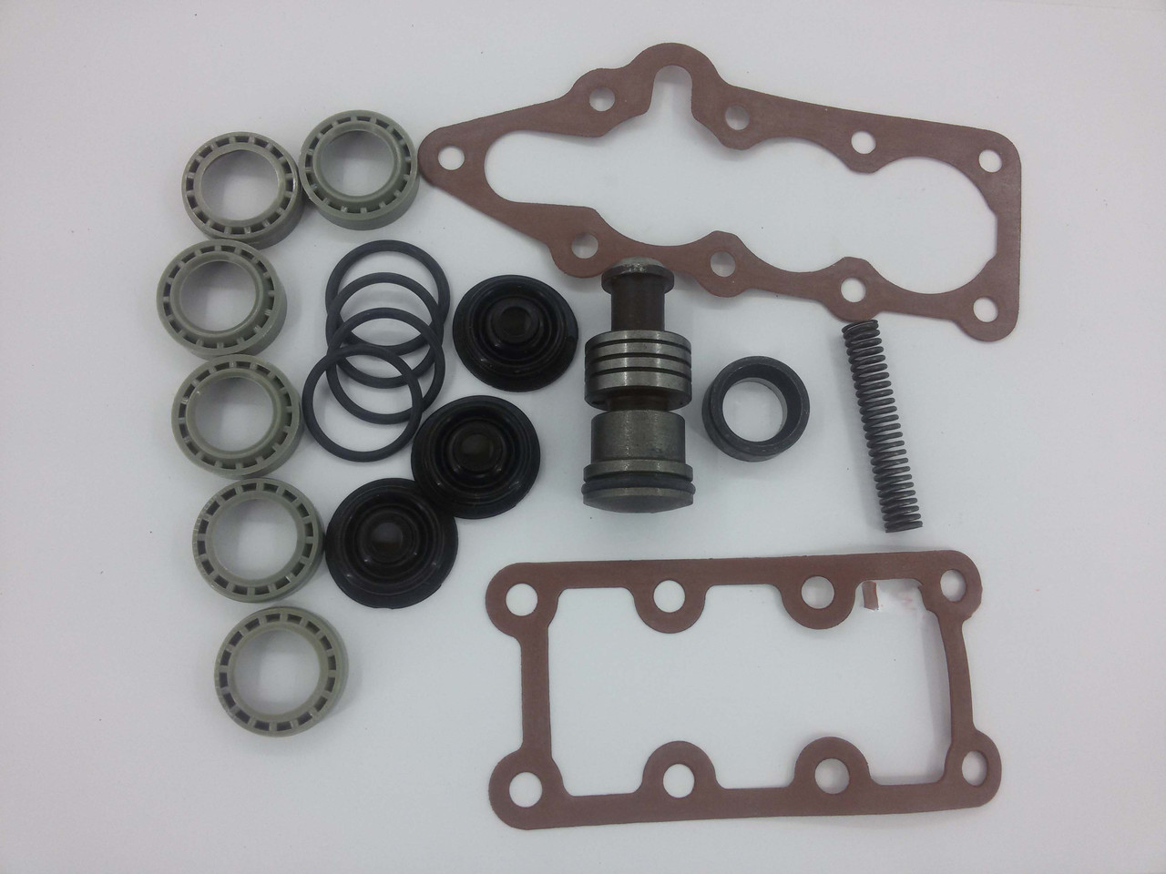 Ремкомплект Р-80 3/1 222 (з клапаном) (Т-40, МТЗ, ЮМЗ, ДТ-75, Т-151)