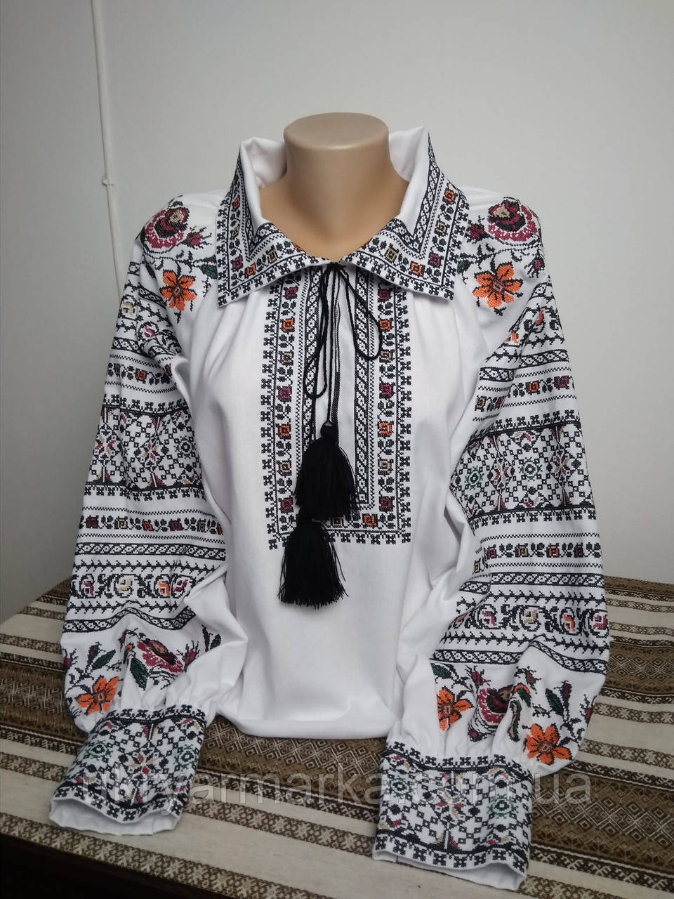 Вишита жіноча сорочка "Леді"
